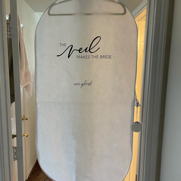 Sara Gabriel Dia Veil 40” - Picture 5 of 6